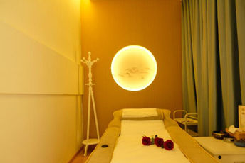 成都日式指压的寂静美学：在按压中听见雪落的声音